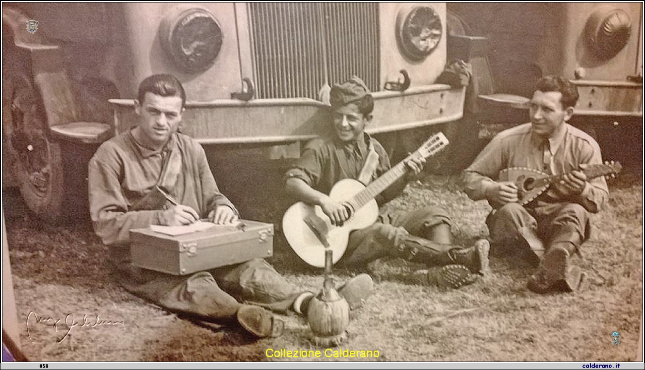Francesco Di Puglia al centro militare a Palermo 1941.jpg