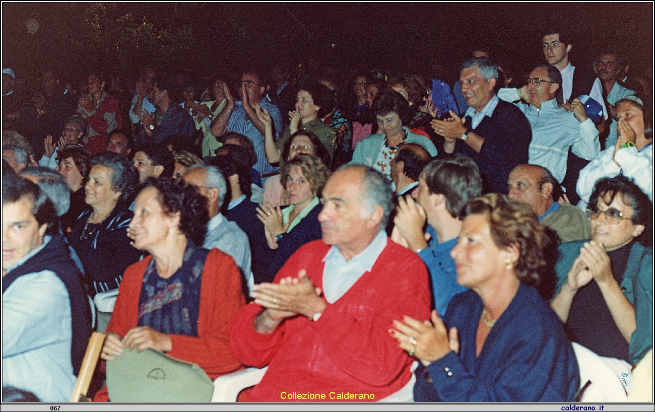 Spettatori a Parco Tarantini 1992 1.jpeg