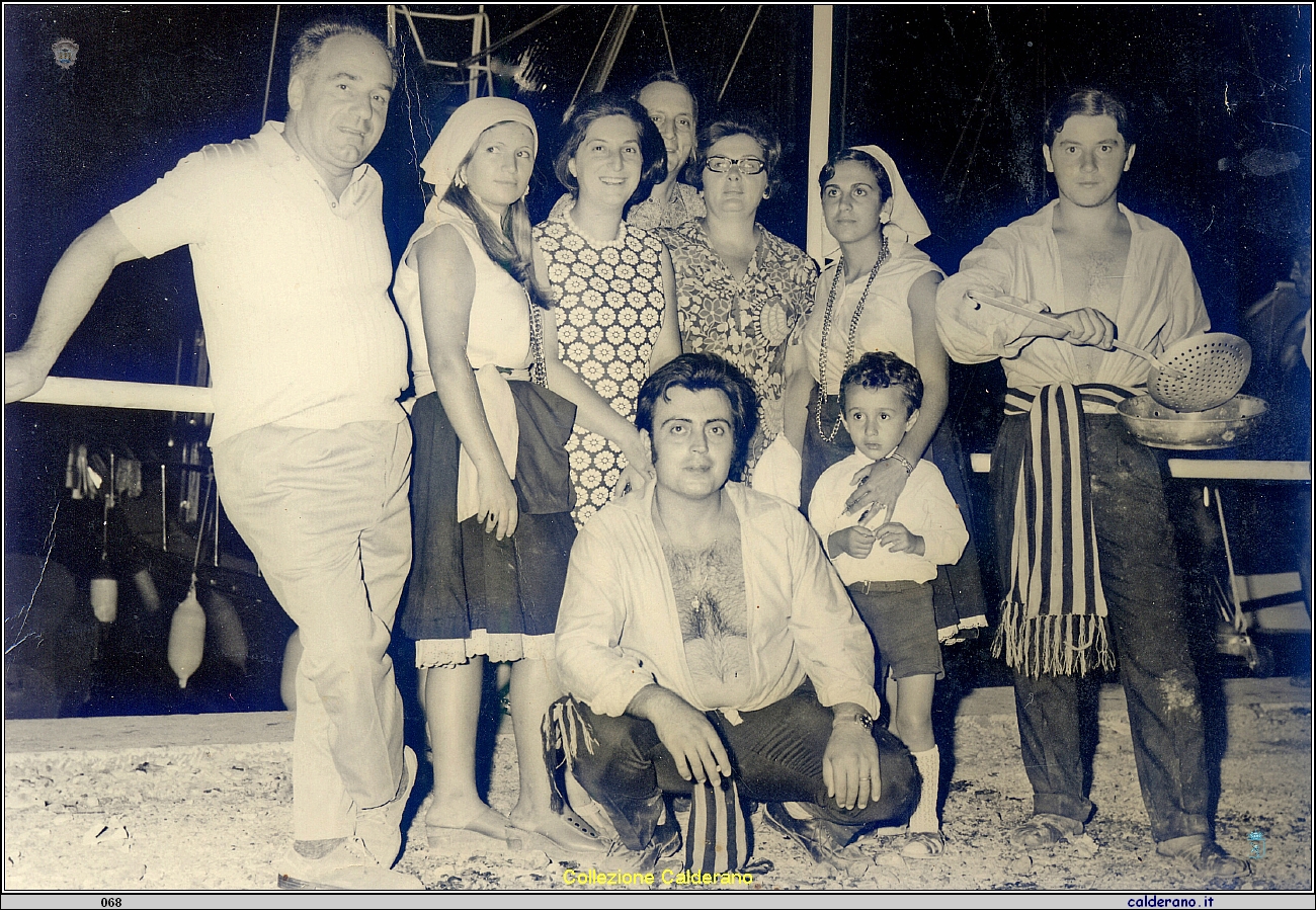 Partecipanti e figuranti alla Sagra del Pesce .jpg