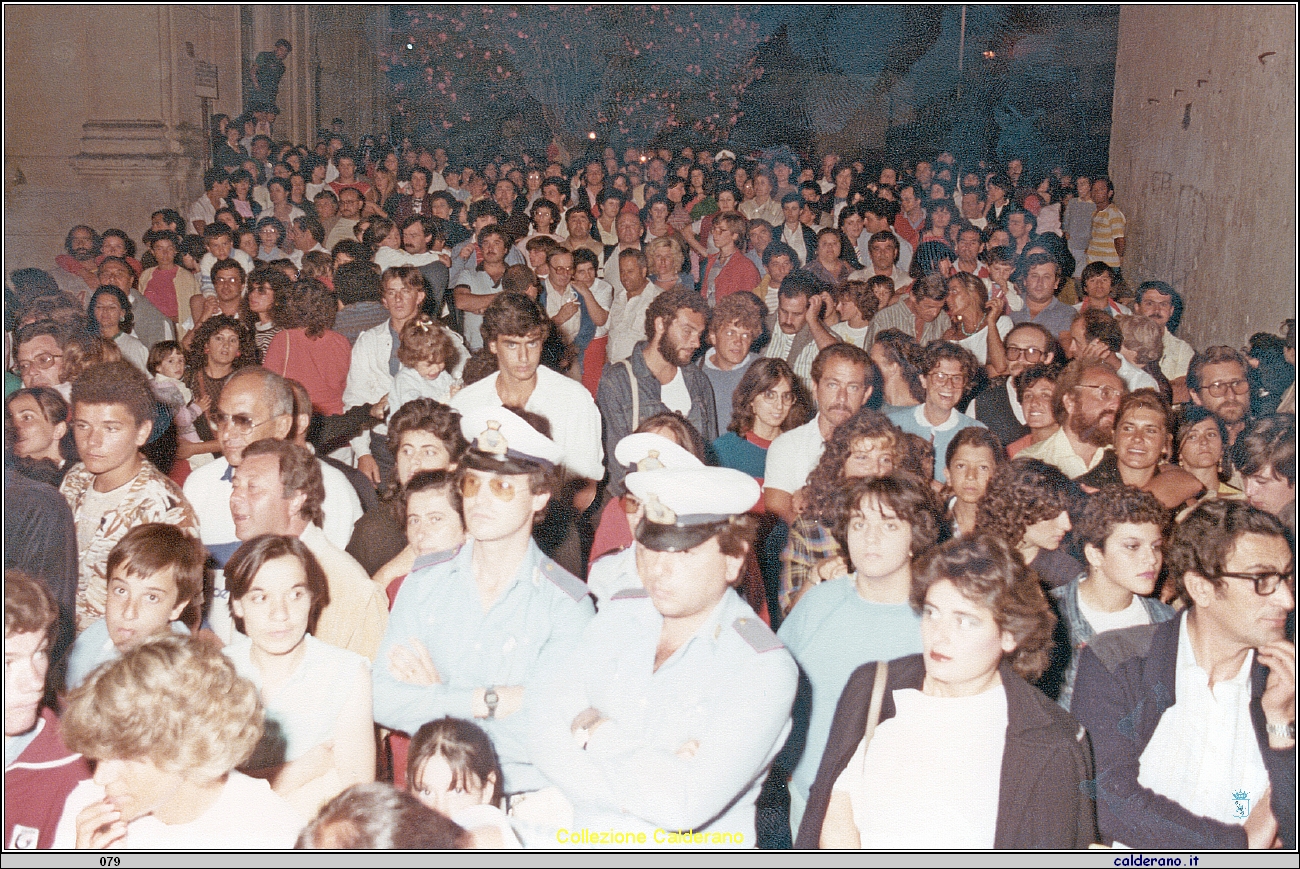 Pubblico al concerto di Nico Fidenco 1984.jpeg