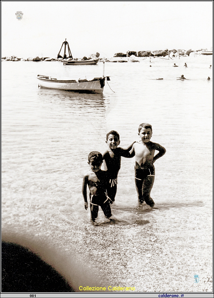 Loris, Gianni e Pippo Schettino al mare.jpeg