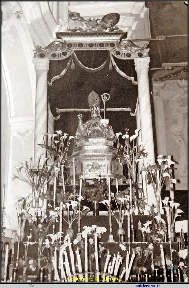 Trono San Biagio realizzato da Biagio Cecco Dattoli 1968.jpg