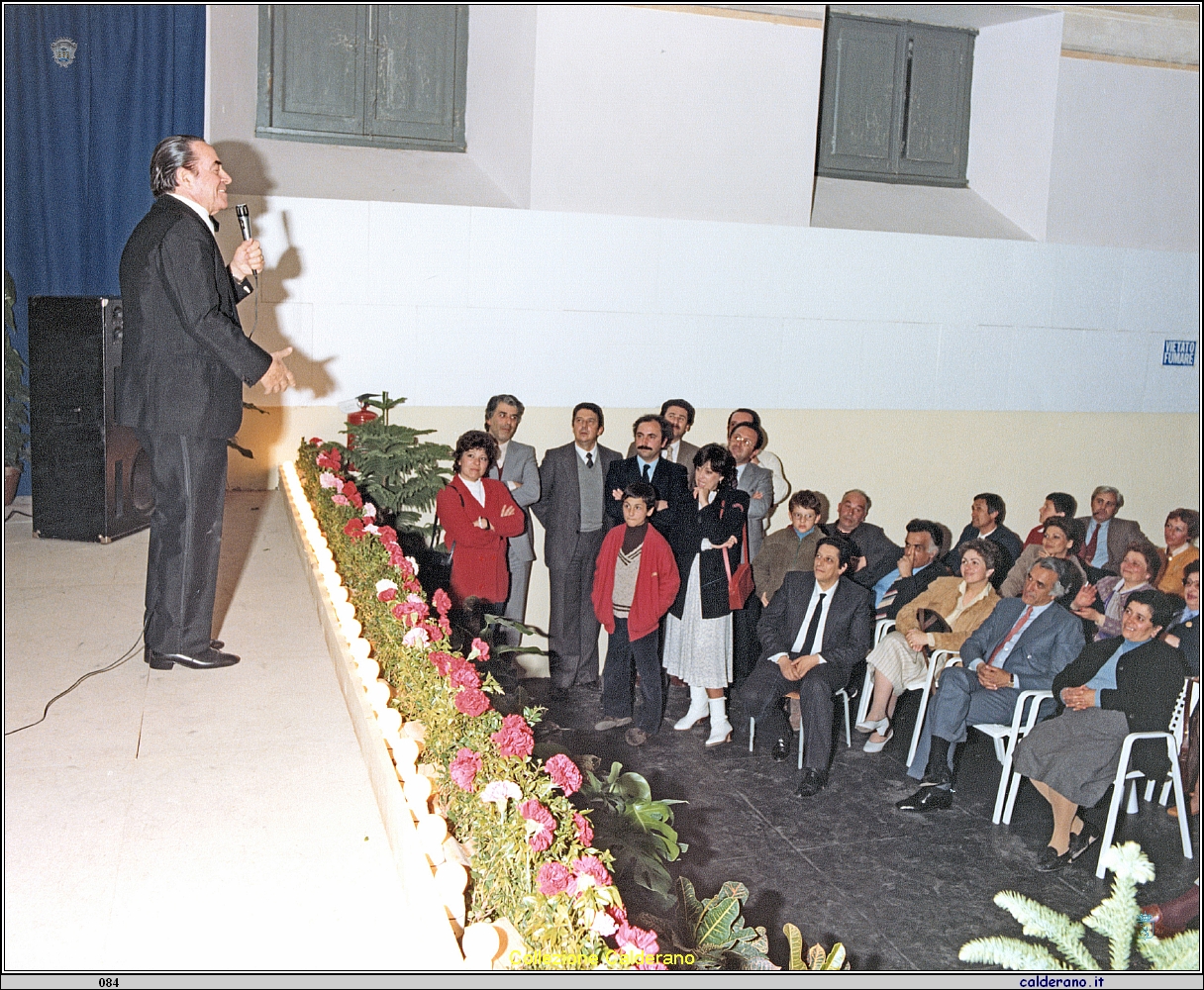 Spettacolo di Carlo D'Apporto 1 - Festa di San Biagio 1982.jpeg