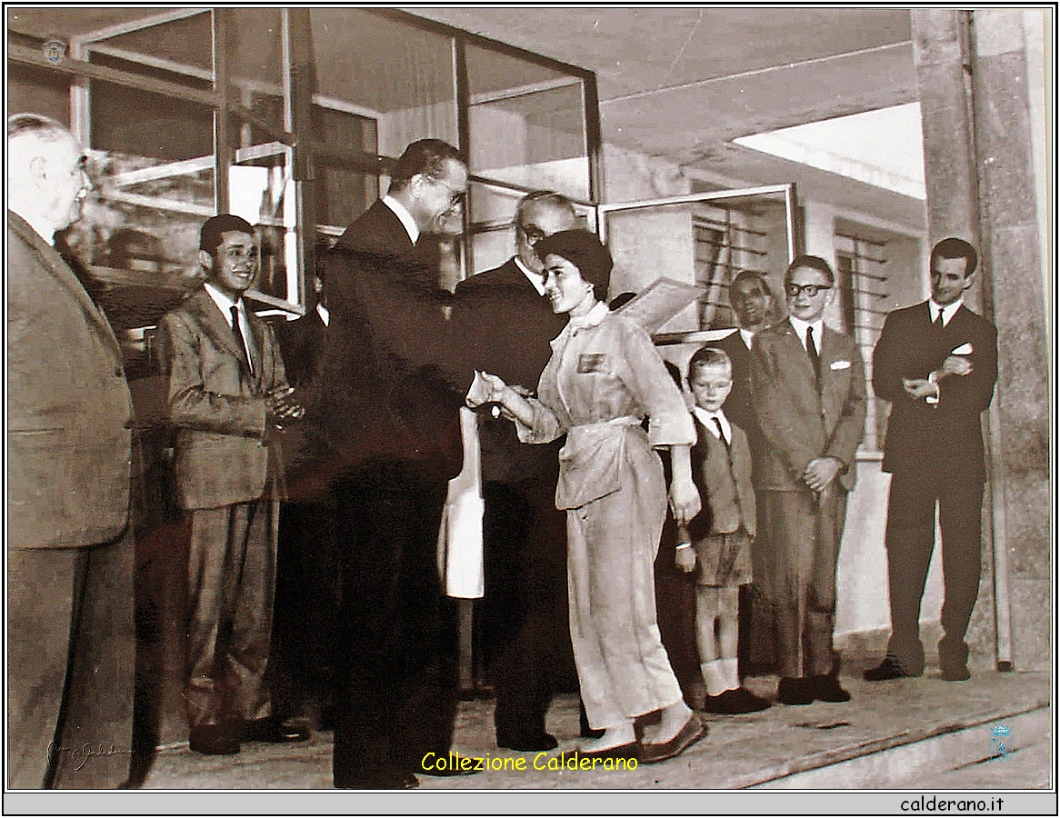 Stefano Rivetti premia al Lanificio di Maratea.JPG