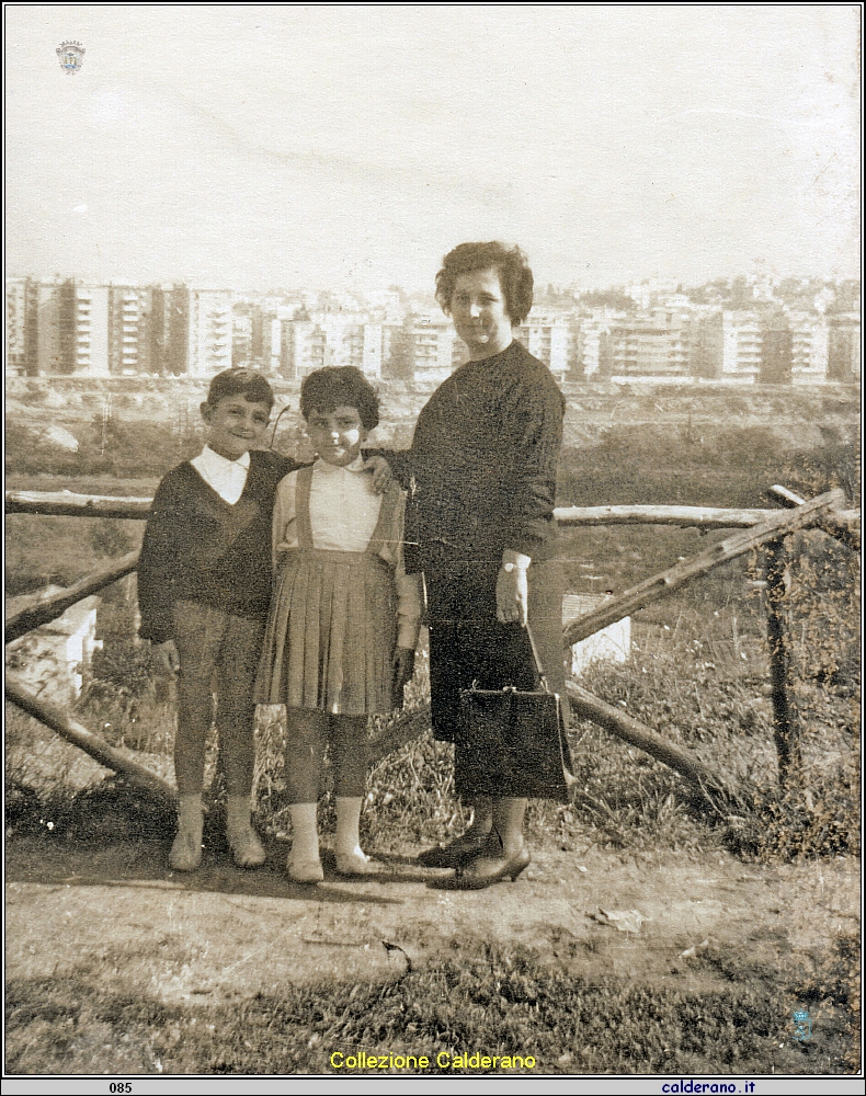 Umbertino e Maria Grazia Avigliano e Mafalda Salvato a Roma.jpeg