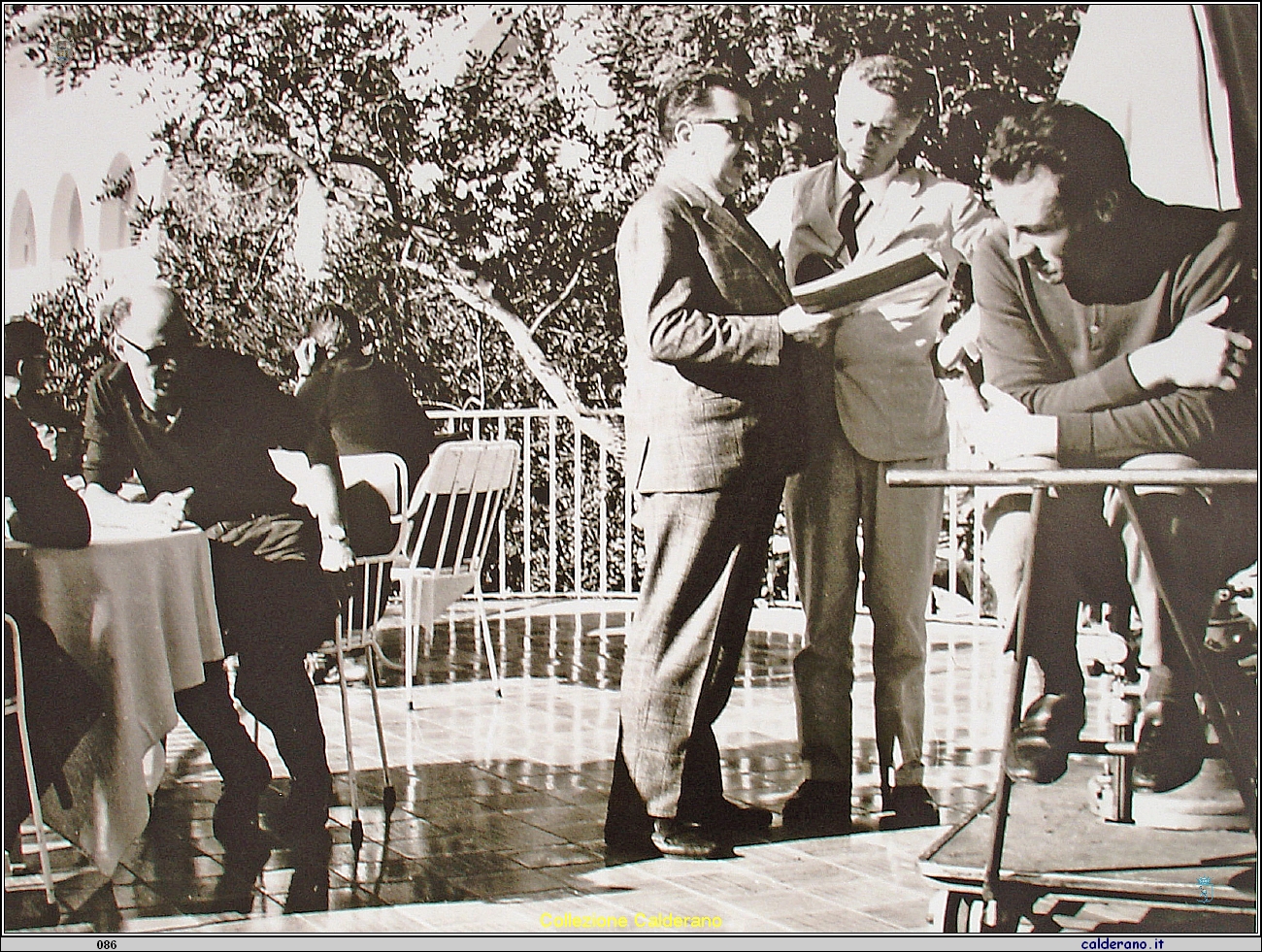 Durante la ripresa del film A Porte chiuse.JPG