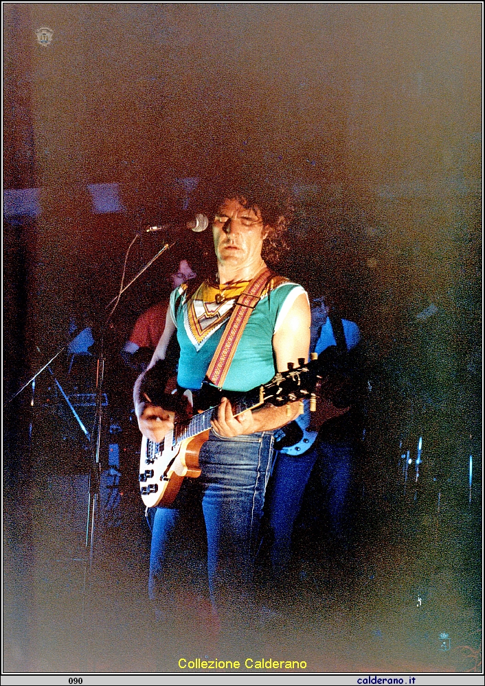 Concerto di Fausto Leali in Piazza Buraglia 7 1981.jpeg