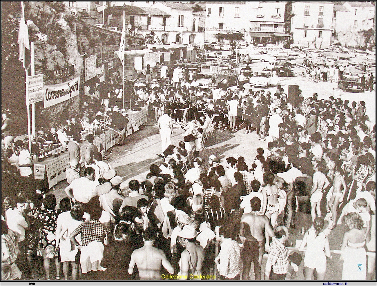 Gara di nuoto al Porto 1972.jpg