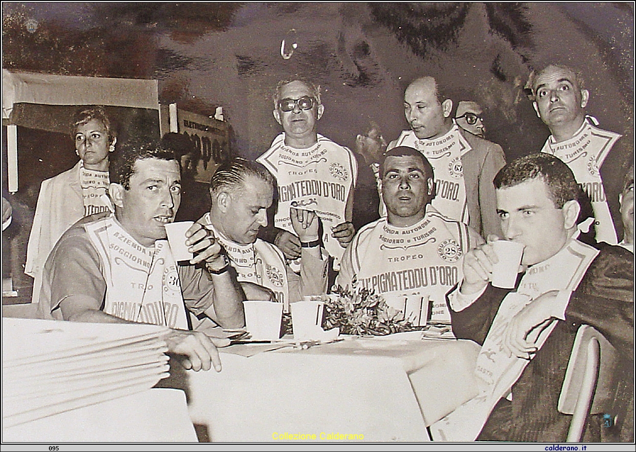 Degustatori al u' Pignateddu d'Oro.jpg