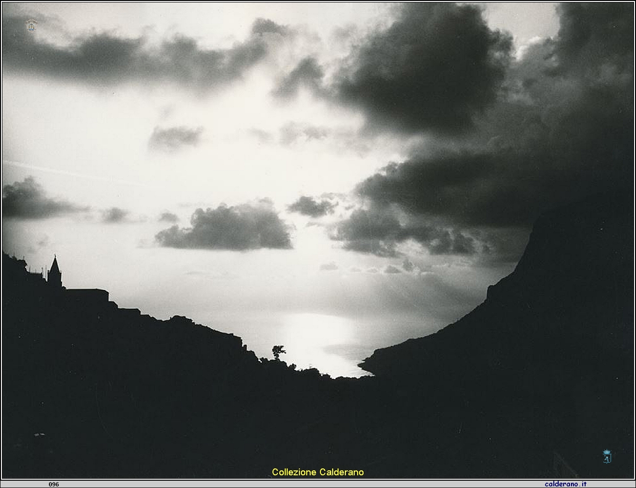 Cartolina - Nuvole sul Golfo -.jpg