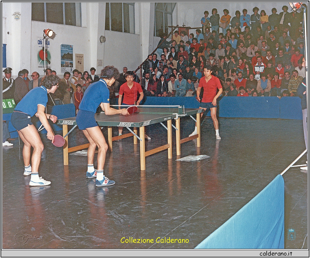 Nazionali di tennis tavolo della Cina e dell'Italia nella Palestra di Fiumicello.jpeg