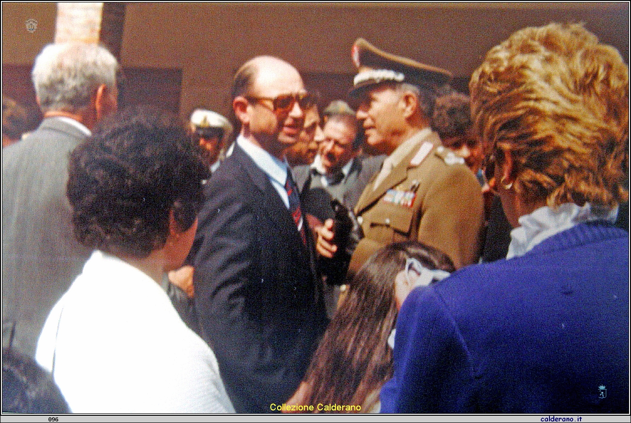Peppino Brando Caporale e il Generale dell'Arma dei Carabinieri.jpg