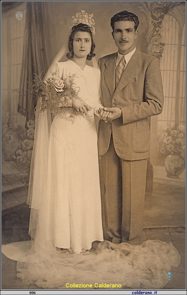 Sposi siciliani di Milazzo, amici di famiglia..jpeg