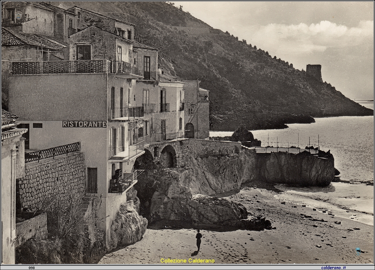 Cartolina - Il Porto .jpeg