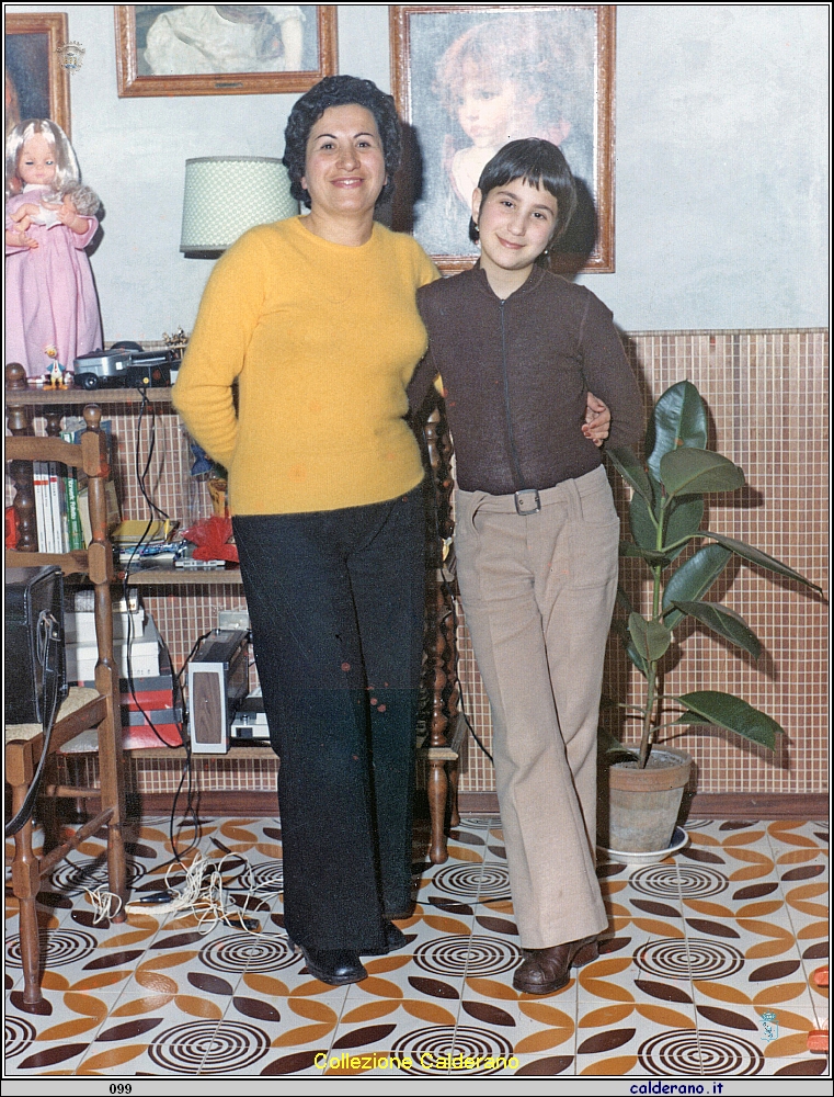 Assuntina Avigliano e Pinita Foglia marzo 1972.jpeg