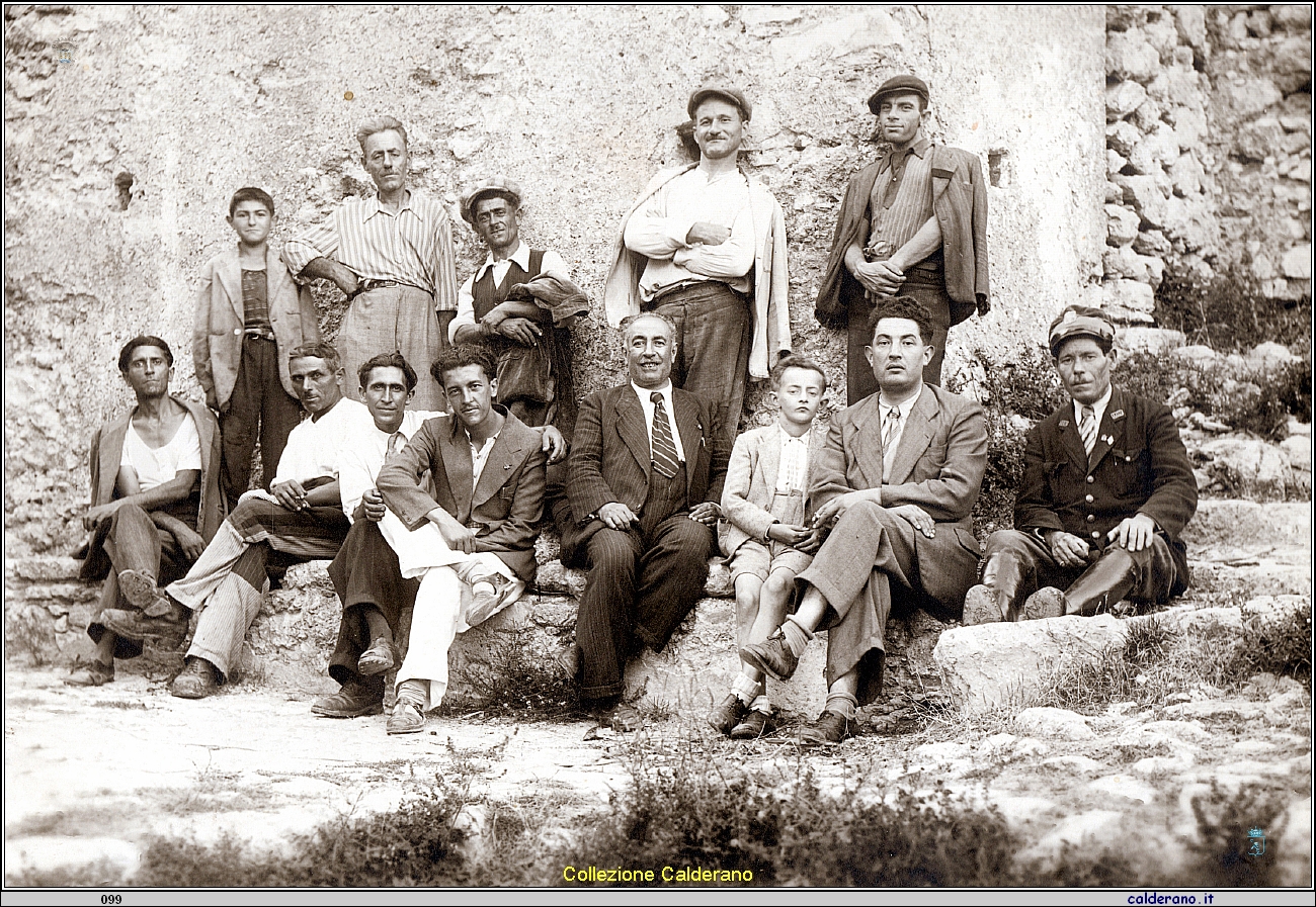 Costruzione della strada al Castello 1939 2.jpeg