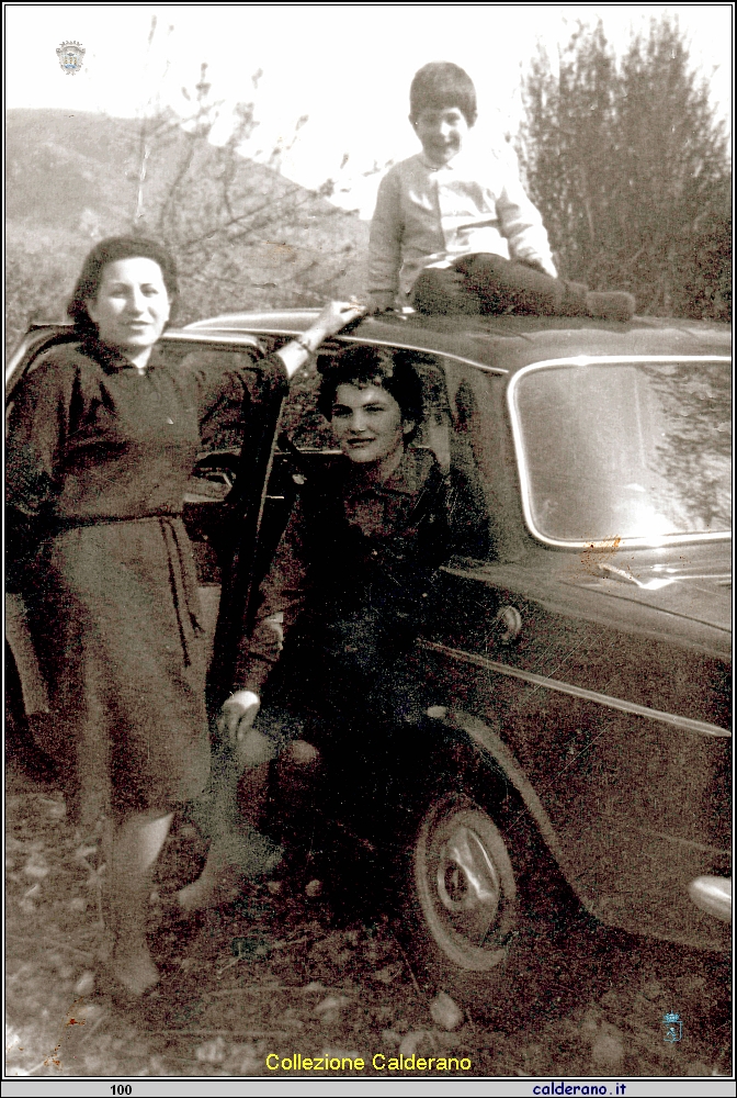 Assuntina Avigliano con Liliana Bosone e Pinita Foglia.jpeg