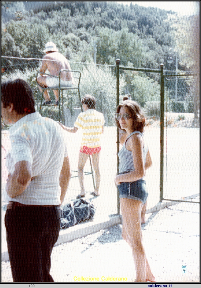 Pinita Foglia in Hot pants.jpeg