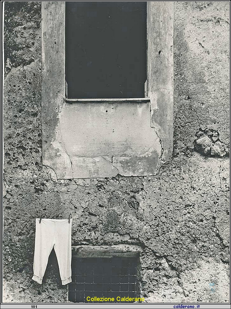 Il pigiama ad asciugare.jpg