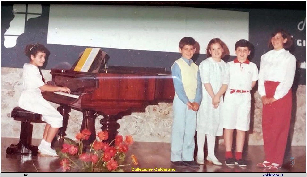 Scuola di musica Santina De Carolis di Marirosa Schettino.JPG