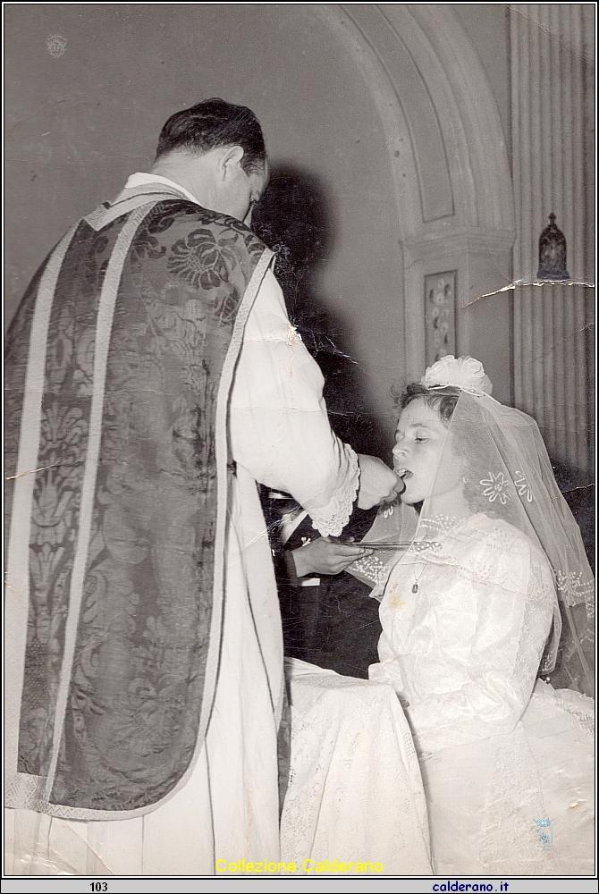 Matrimonio di Gennarino e Rosa Giffuni - La Comunione di Rosa.jpeg