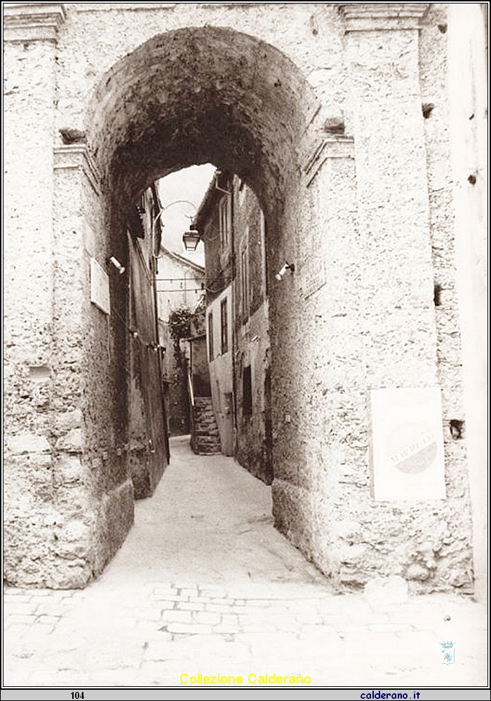 Arco del Campanile dell'Annunziata.jpg