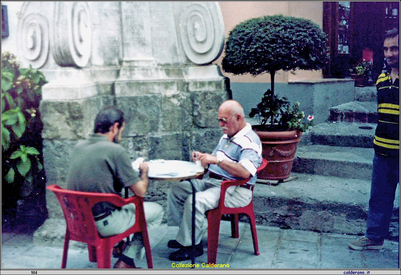 Partrita a scopa con Gino Felice e Biagio Cernicchiaro.jpg