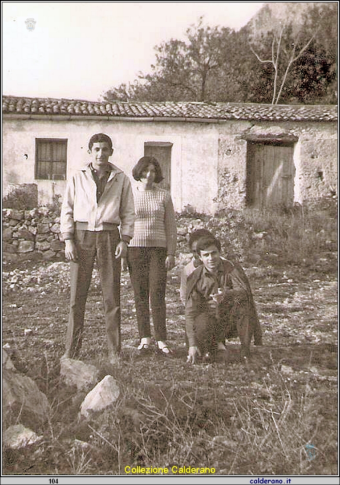 Plinio Avigliano, Teresa Velardi, Marisa e Nicola Manfredi.jpg
