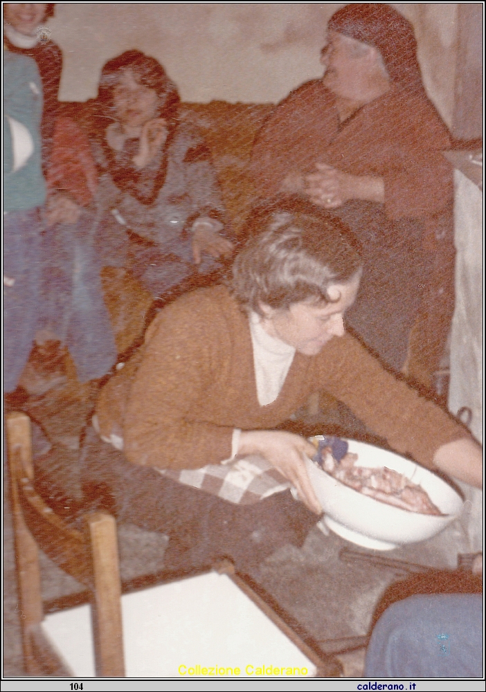 Preparazione dell'arrosto in casa Giffuni.jpg