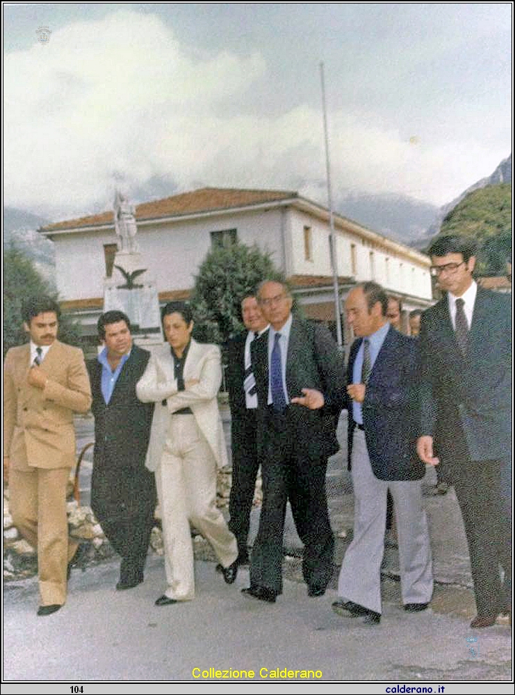 Tonino Manzella, Ciccillo Gambardella, Fernando Sisinni, Emilio Colombo, Biagio Vitolo ed Eugenio De Rosa.jpg