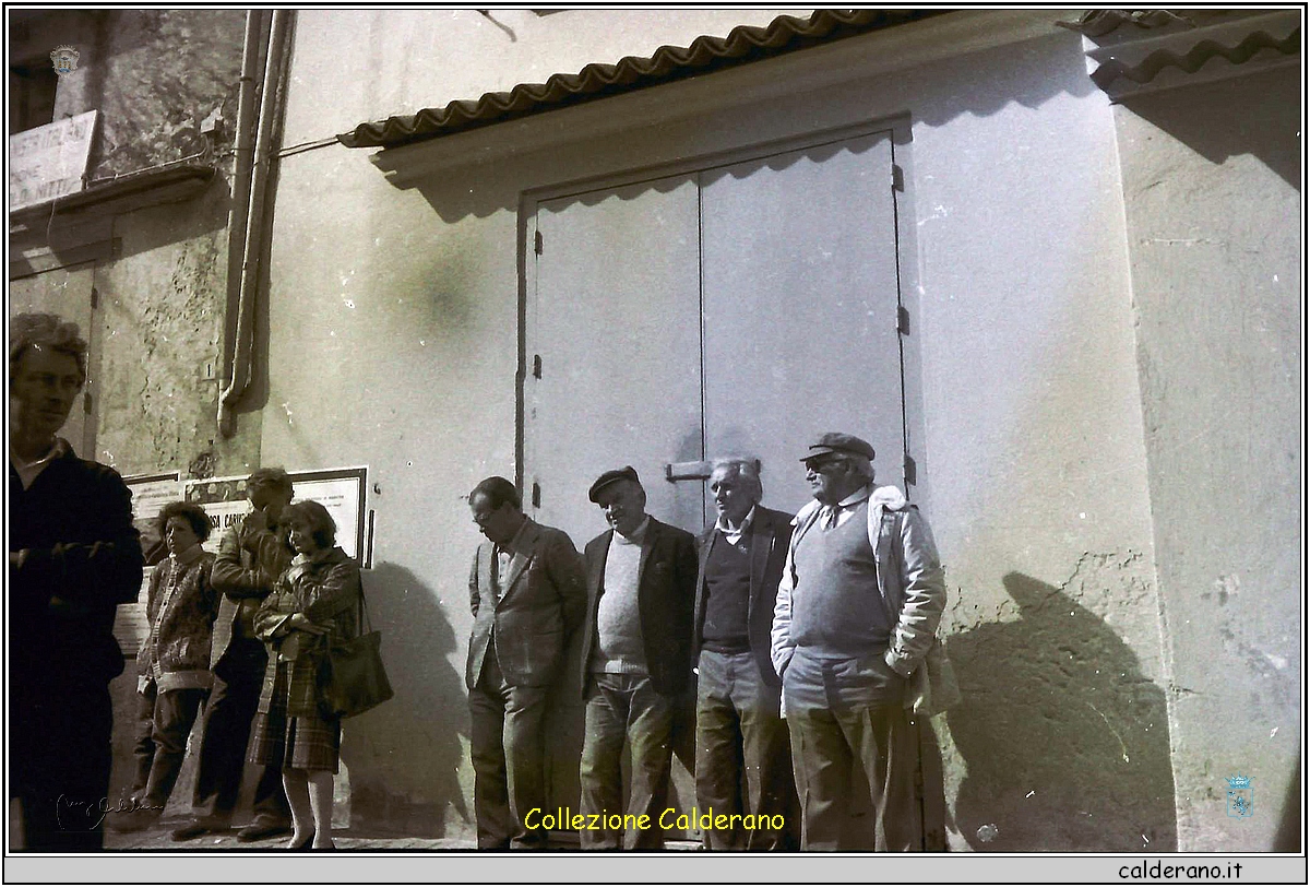 Al sole, davanti l'Addolorata.jpg