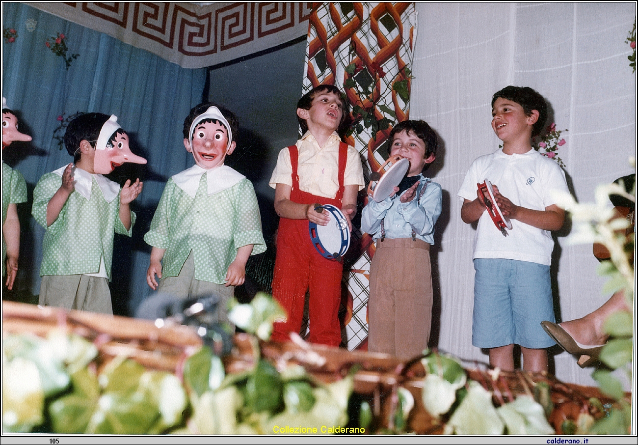 Canti e tamburelli con Alessandro Calderano alle scuole Elementari.jpeg