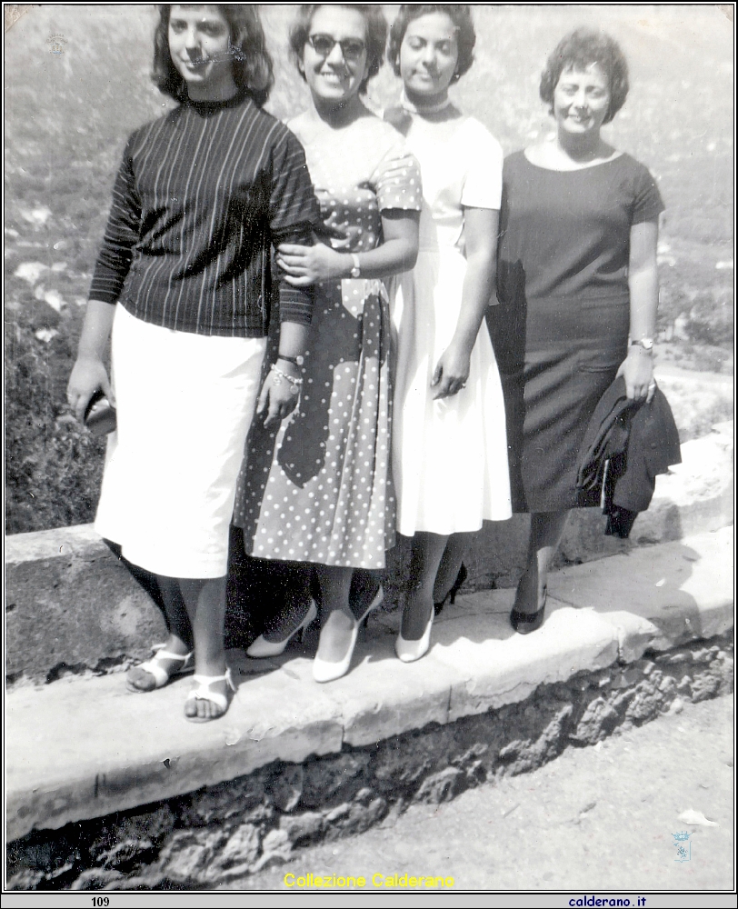 Liliana Colavolpe, Italia Calderano, Silvana Colavolpe e Emilia Calderano.jpeg