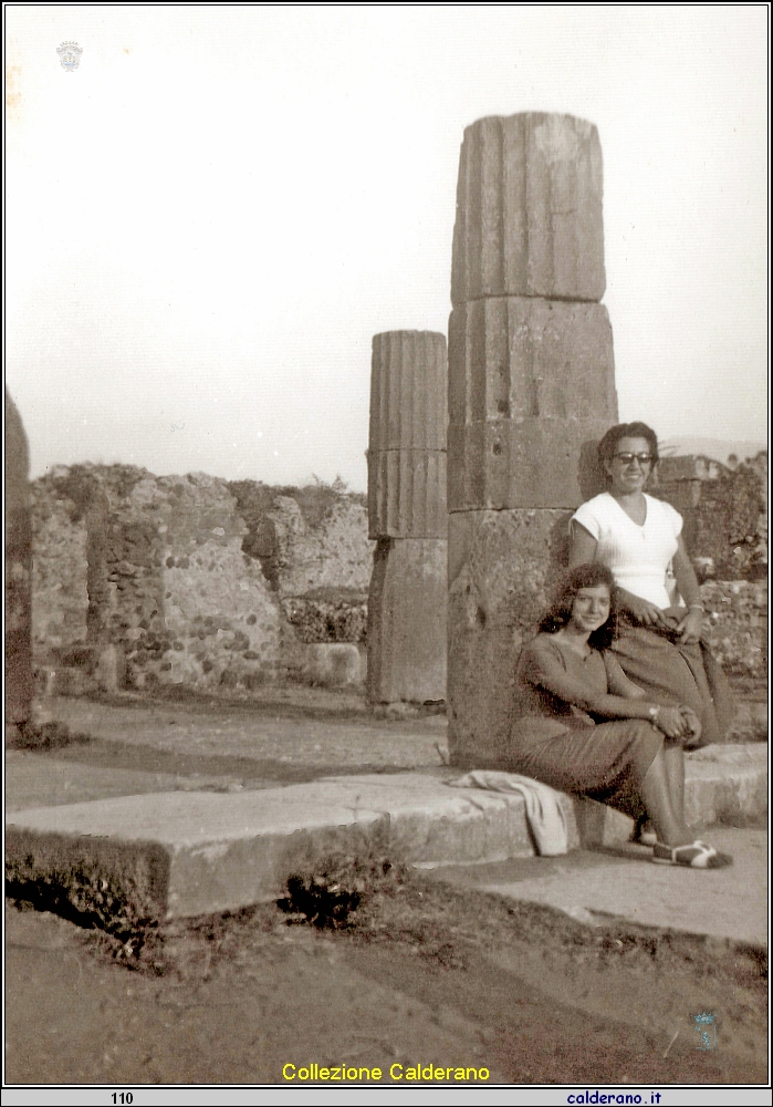 Negli scavi Italia Calderano e Liliana Colavolpe.jpeg