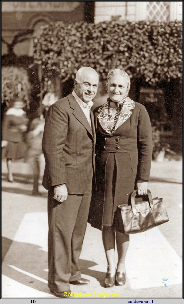 Luigi Avigliano e Franca Mazzeo al Santuario Madonna di Montenegro 26-10-1973.jpeg