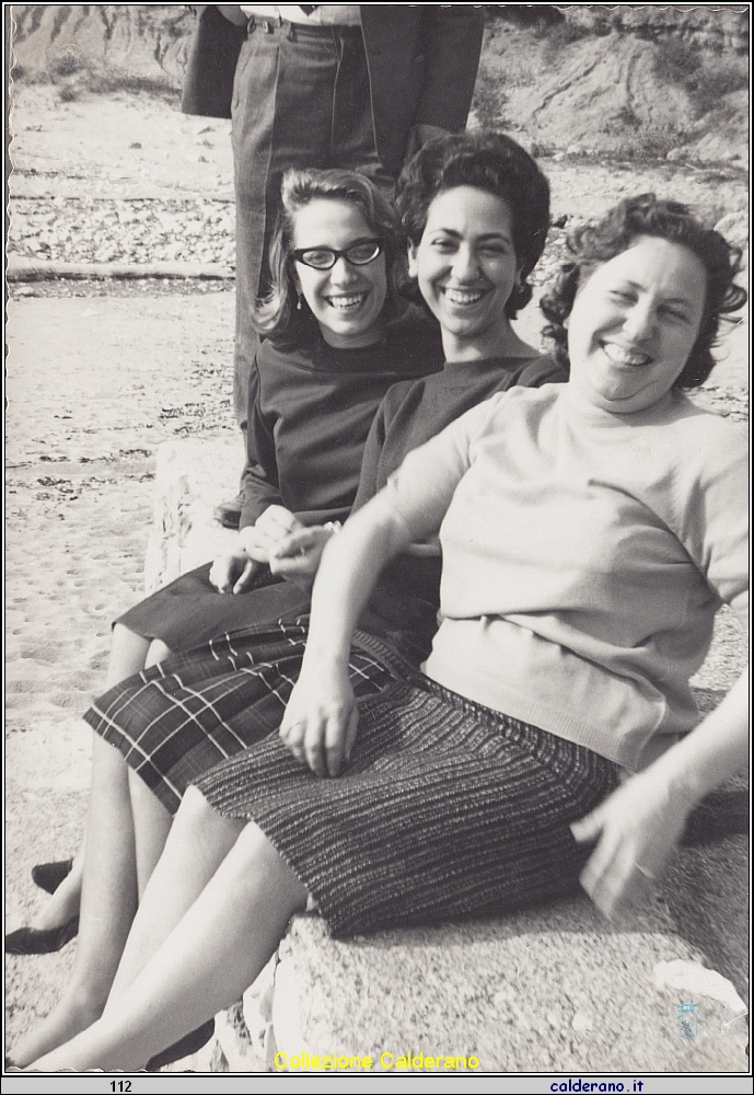 Maria Emilia, Franca Colavolpe e Raffaella Pitotti.jpg