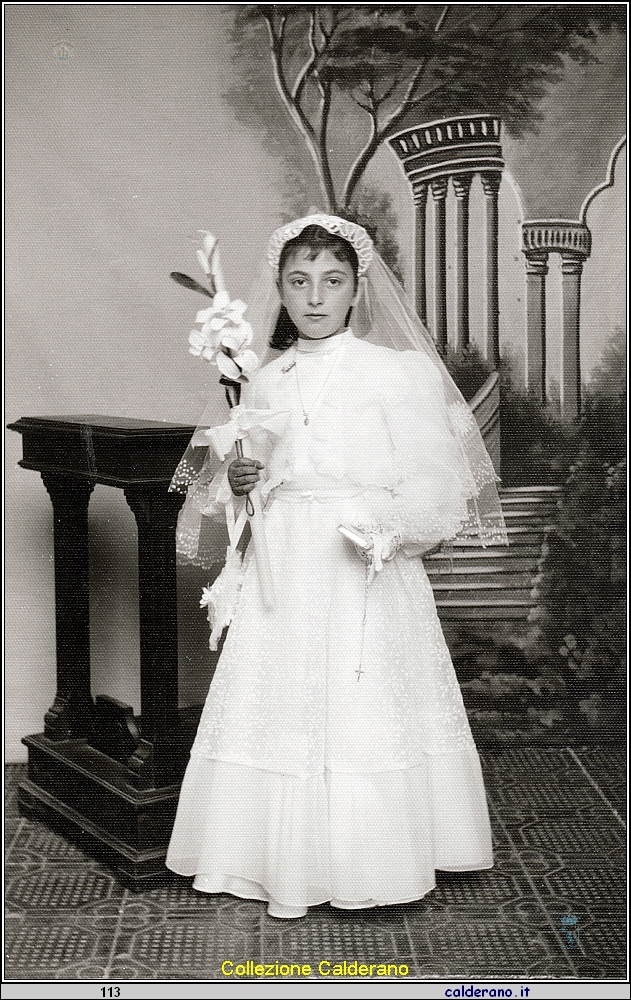 Prima Comunione di Maria 19-5-1957.jpeg