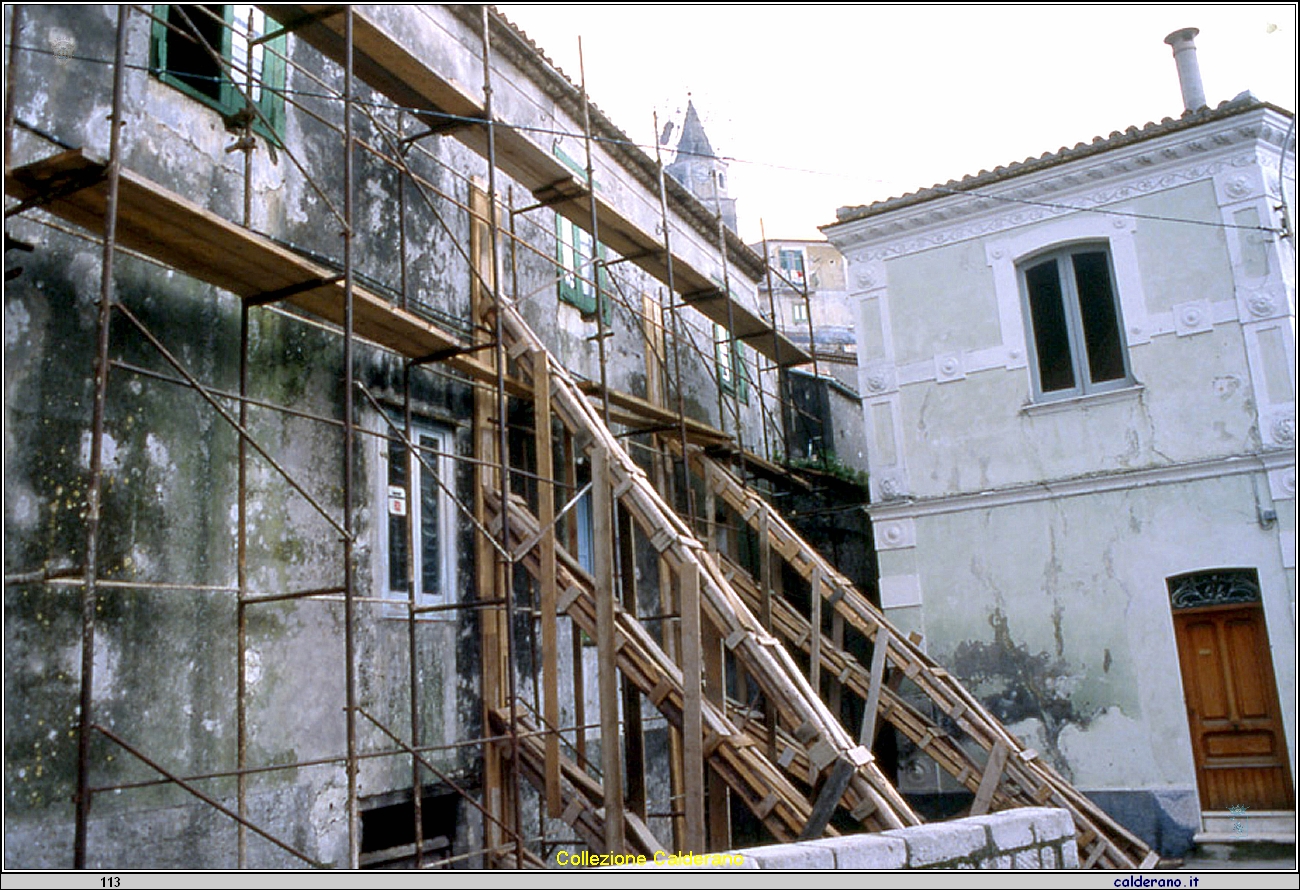 Restauri dopo il terremoto 1.jpg