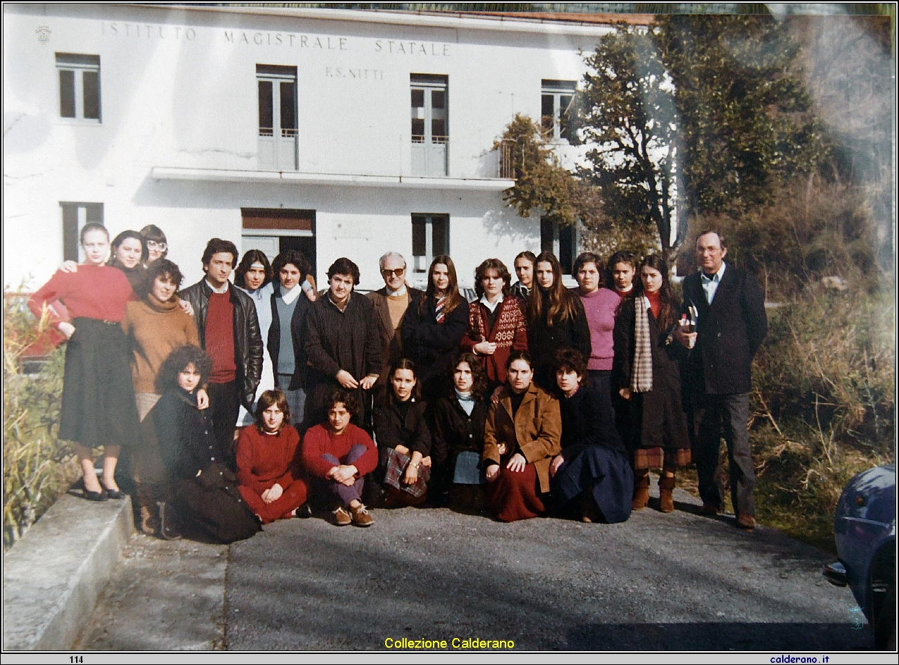 Alunni dell'Istituto Magistrale con Fernando Limongi.JPG