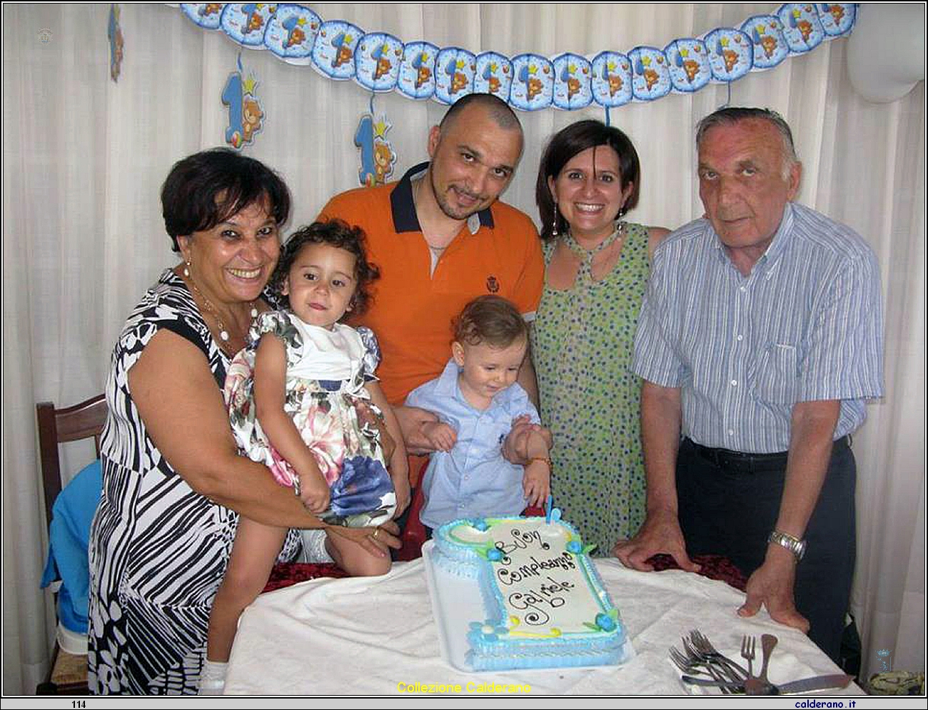 Assunta Giudice e Antonio Scopa con i nipoti.jpg