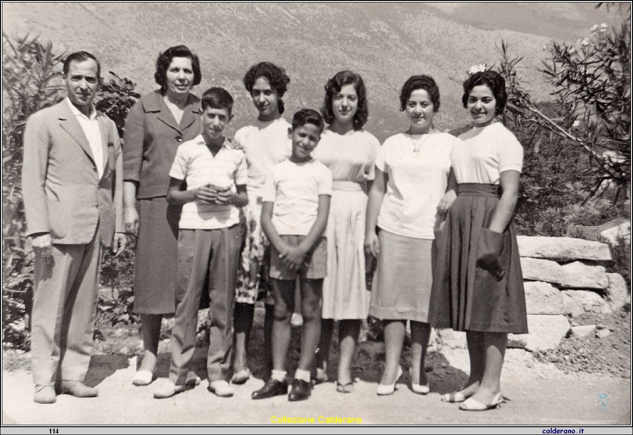 Emilia Calderano con la famiglia Colavolpe.jpeg