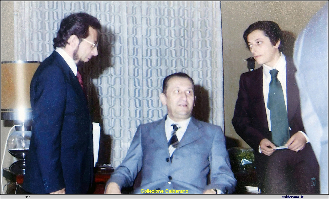 Francesco e Fernando Sisinni con il Ministro Mario Pedini .jpg