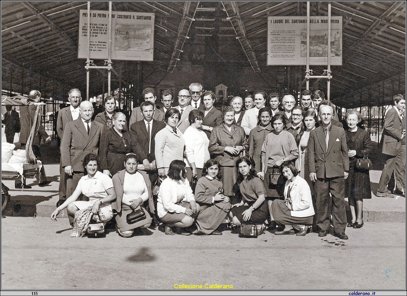 Marateoti in gita a Siracusa 5-11-1967.jpeg