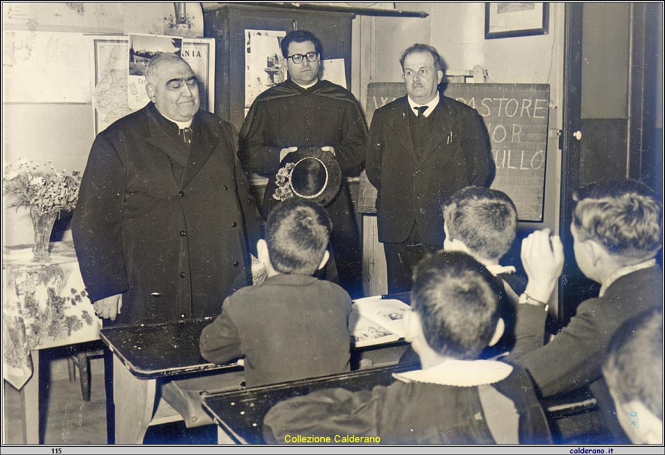 Visita Pastorale di S.E. il Vescovo Federico Pezzullo Vescovo con Padre Cerracchio e Biagio Schettino 1959.jpg