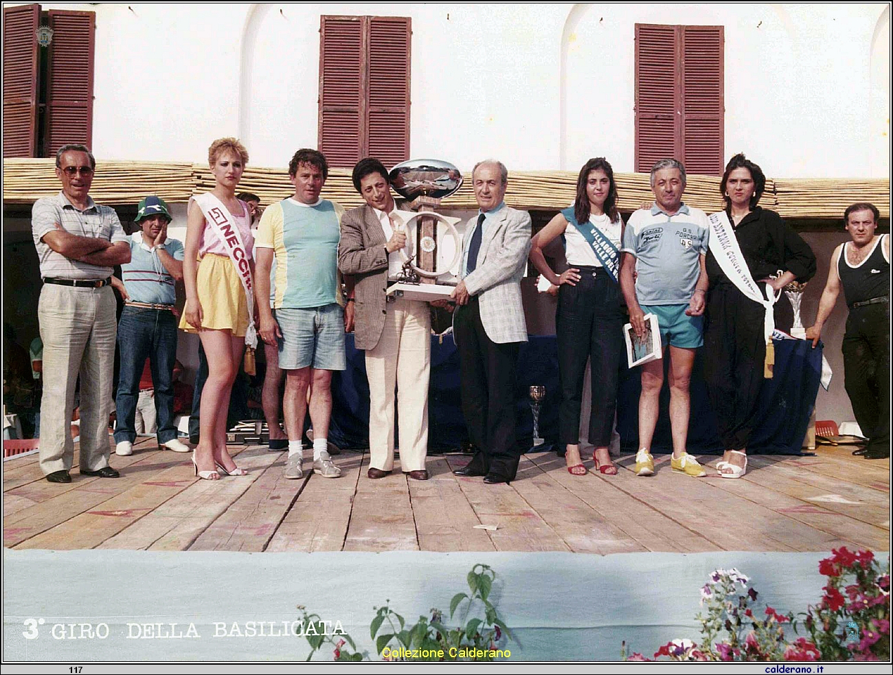 Coppa Ciclistica con Enrico De Filippo, Fernando Sisinni e Biagio Vitolo - 3^ Giro della Basilicata.jpg