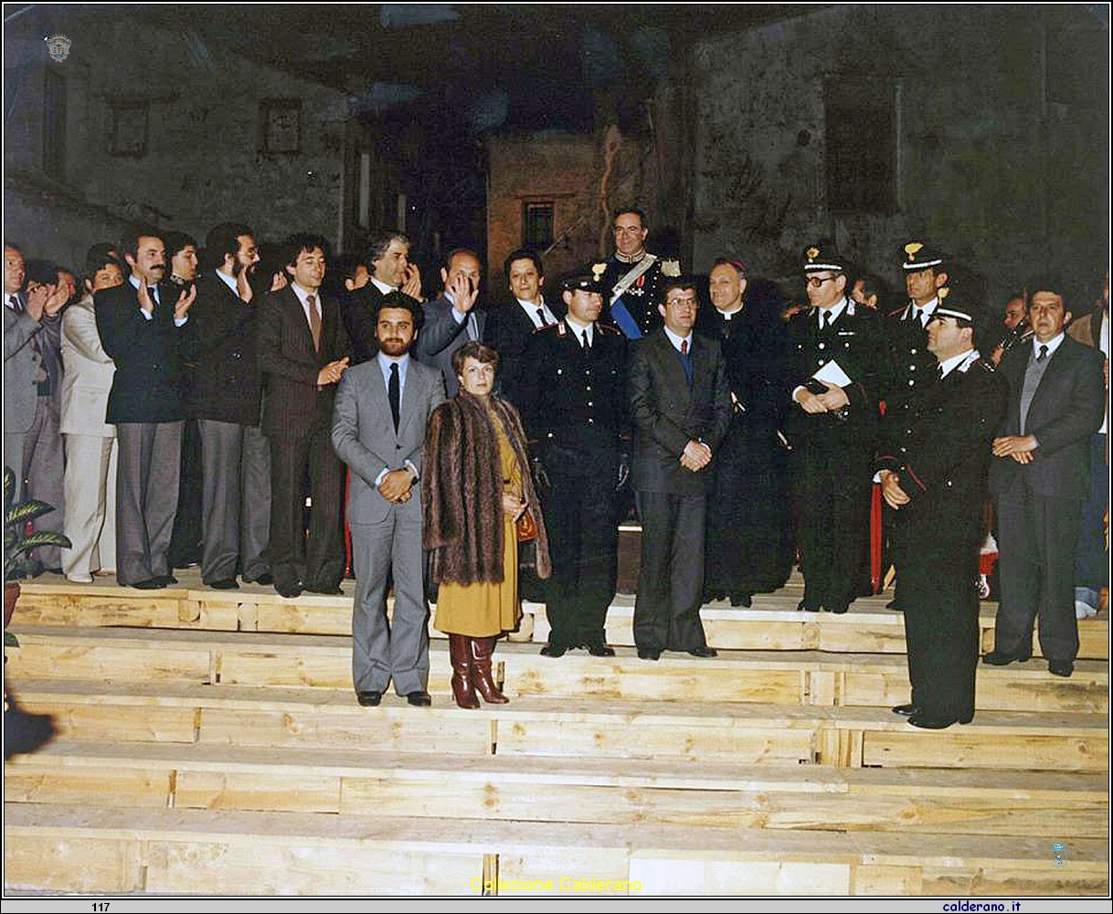 Omaggi al Maestro Vincenzo Borgia Direttore della Banda Musicale dell'Arma dei Carabinieri 1982.jpg