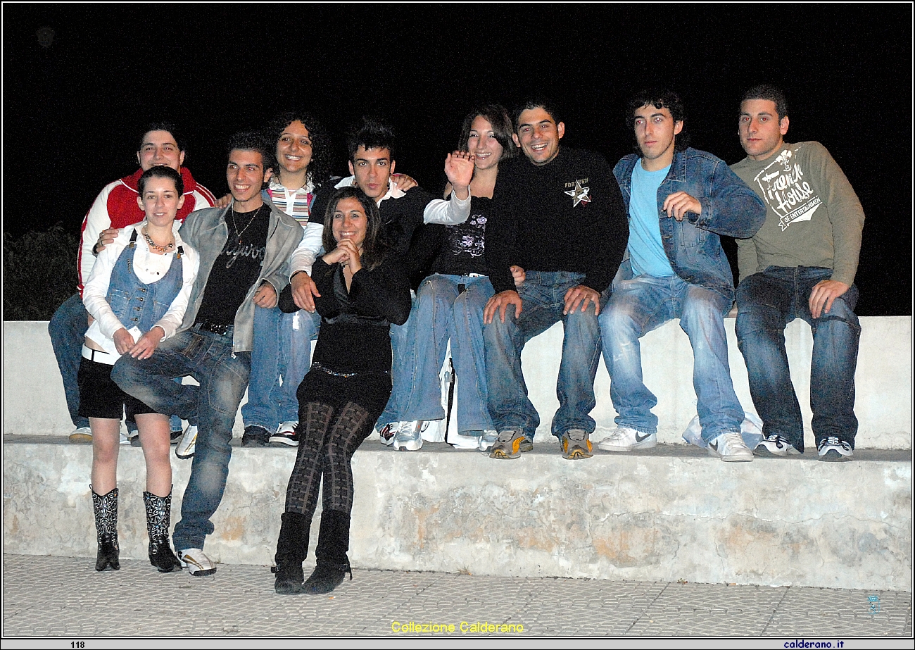 Giovani alla Pietra del Sole - 2007.jpg