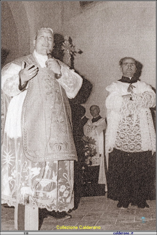 S.E. il Vescovo Umberto Altomare e Padre Vitantonio.jpeg