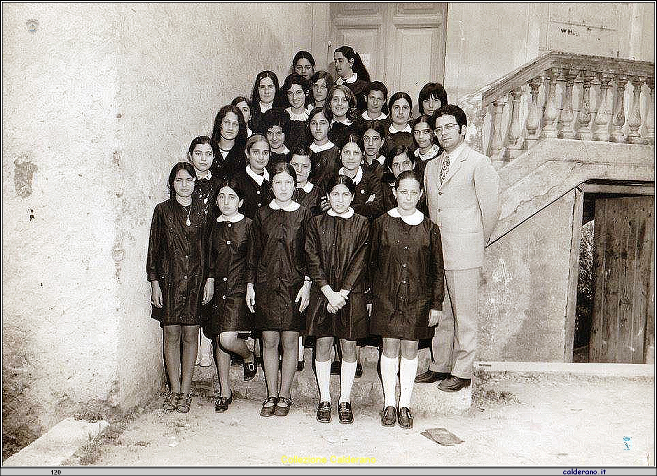 Scuola Media con il Prof. Moscillo.JPG