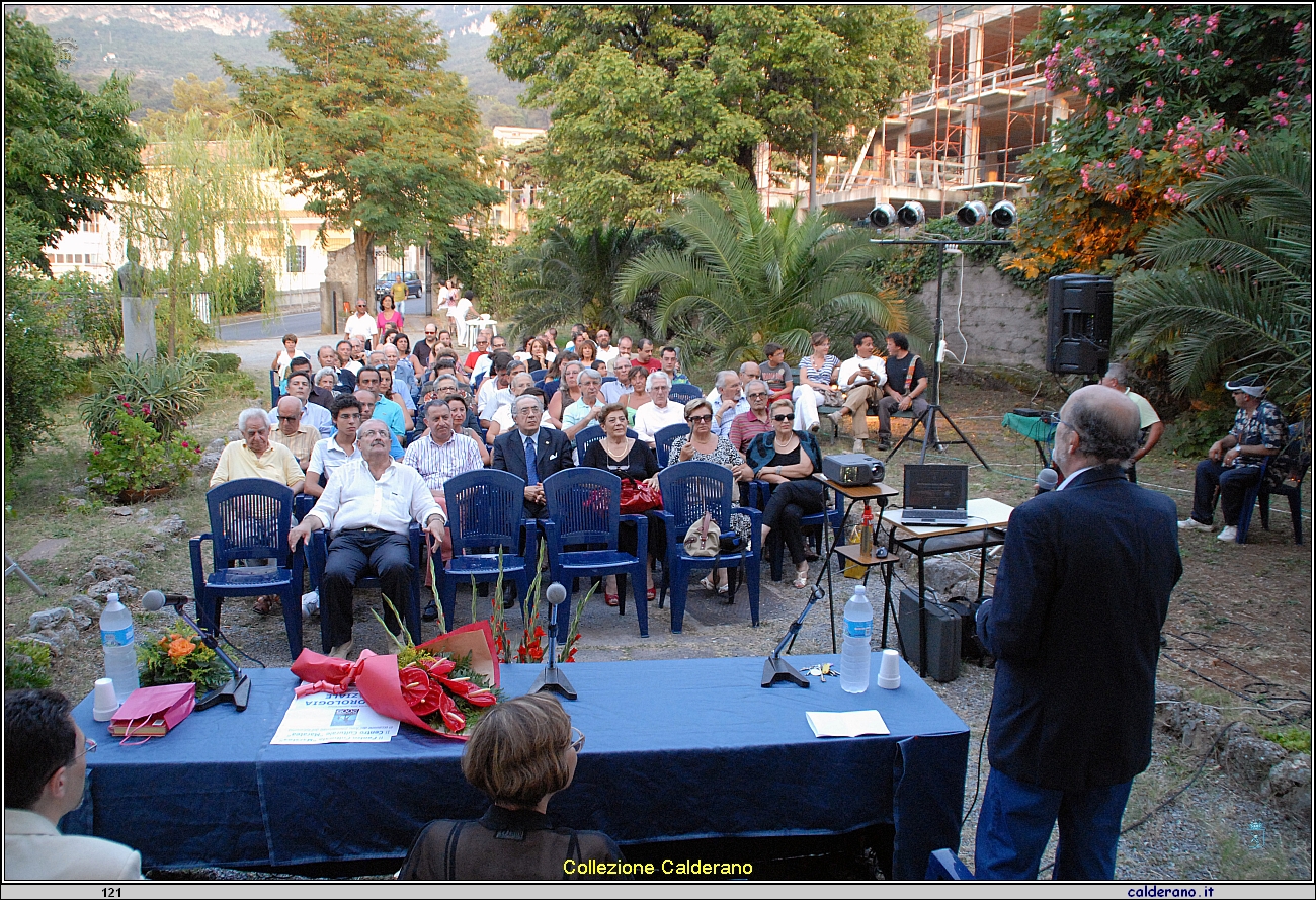 Conferenza di Franco Feminella al Centro Culturale 21-08-2009 026.JPG